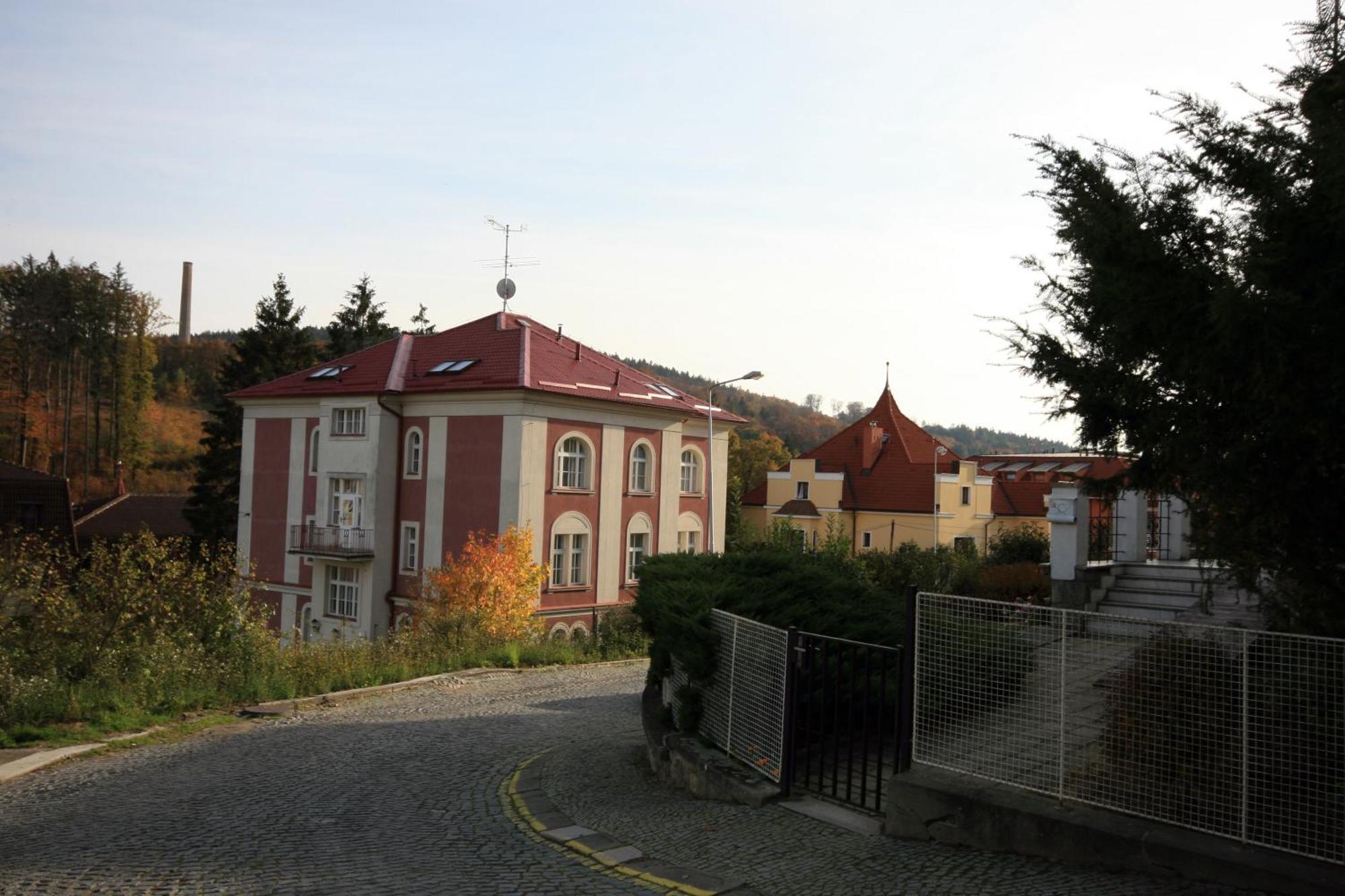 Penzion Loreta Otel Luhačovice Dış mekan fotoğraf